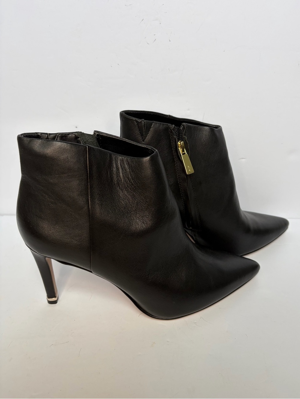 Kenneth Cole Rosalie 85 Bootie- Women’s Size 8